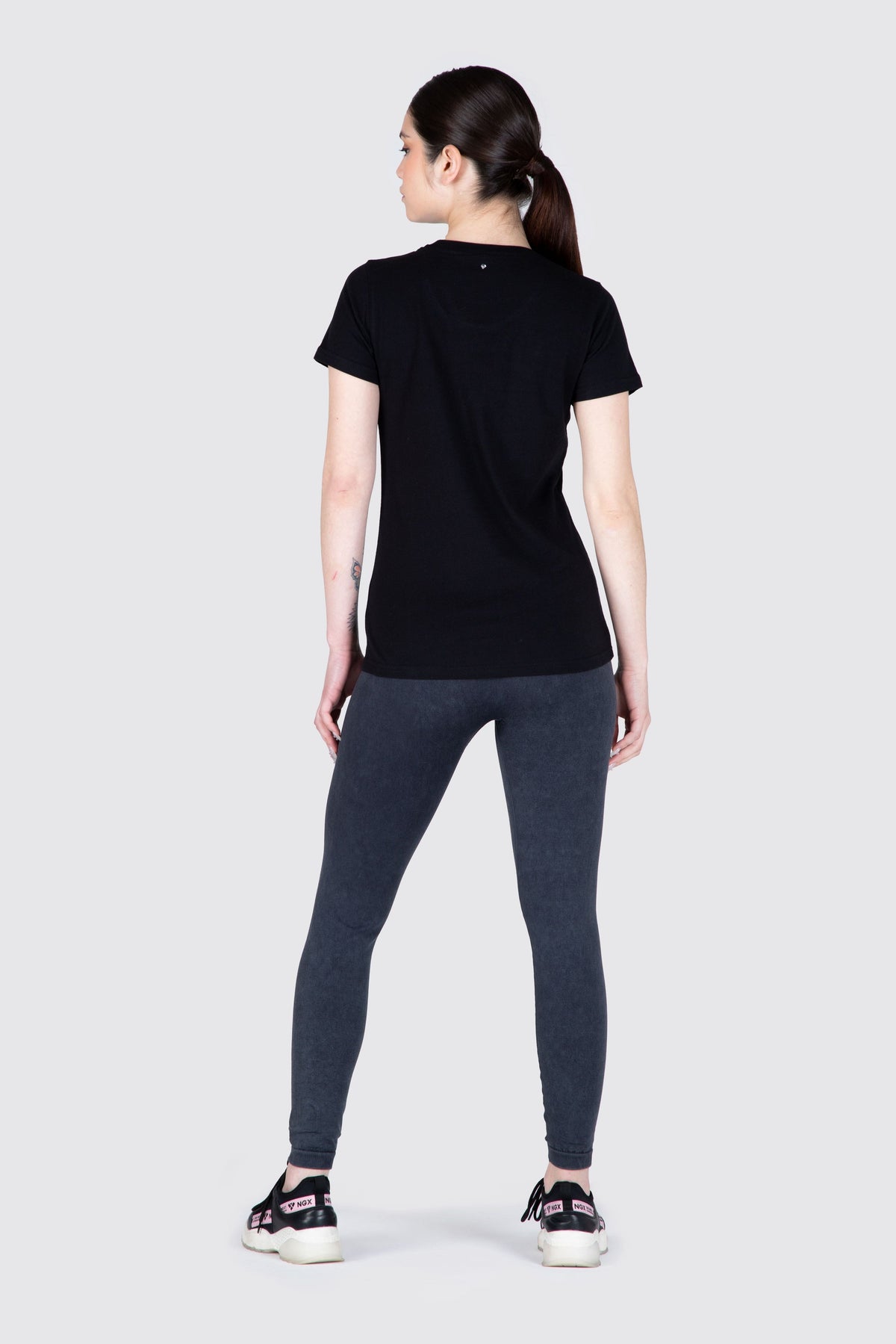 Polera M/C Feeling Negro NGX