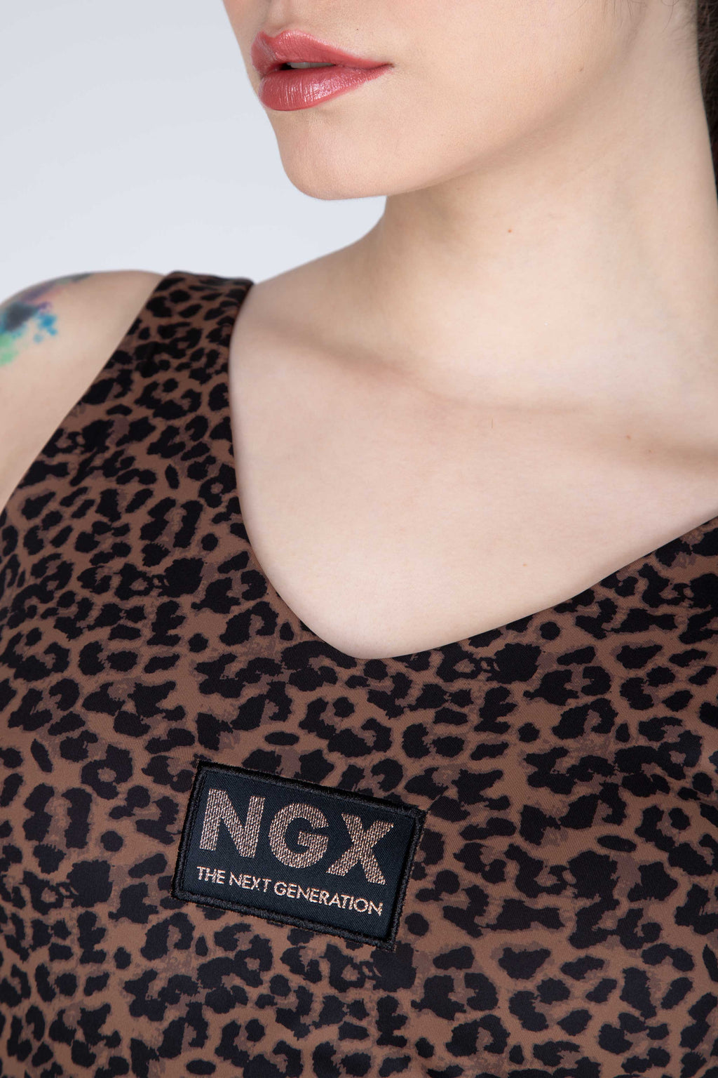 Polera Tank Impetus Café NGX
