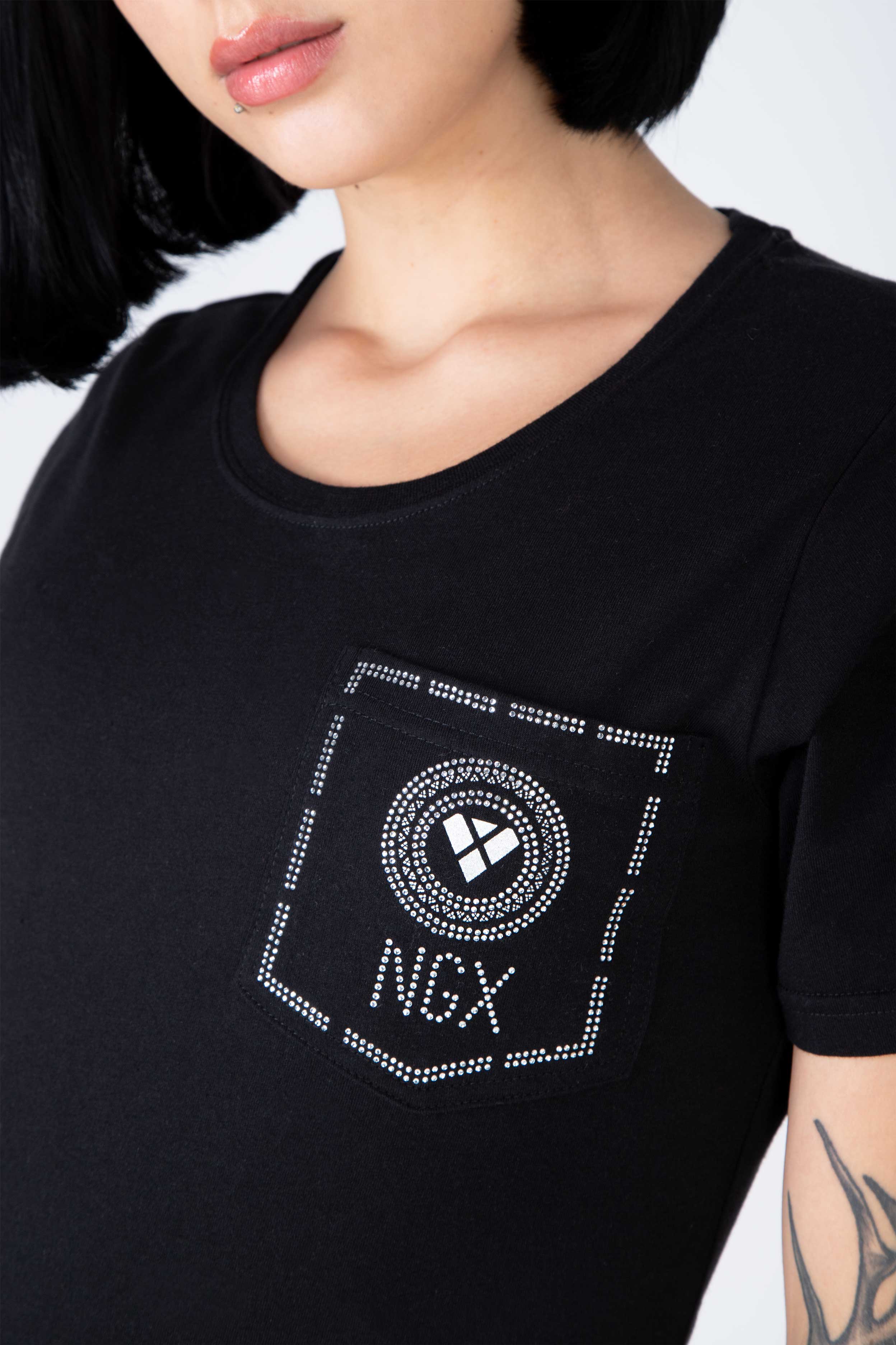 Polera M/C Virtue Negro NGX