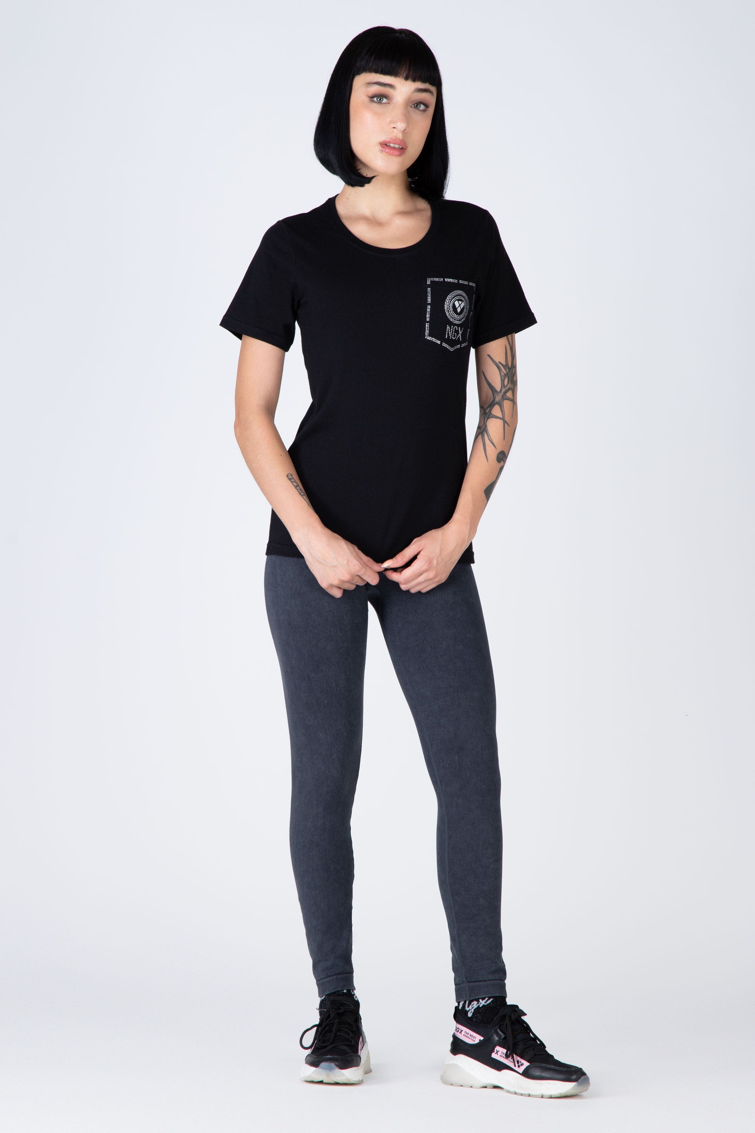 Polera M/C Virtue Negro NGX