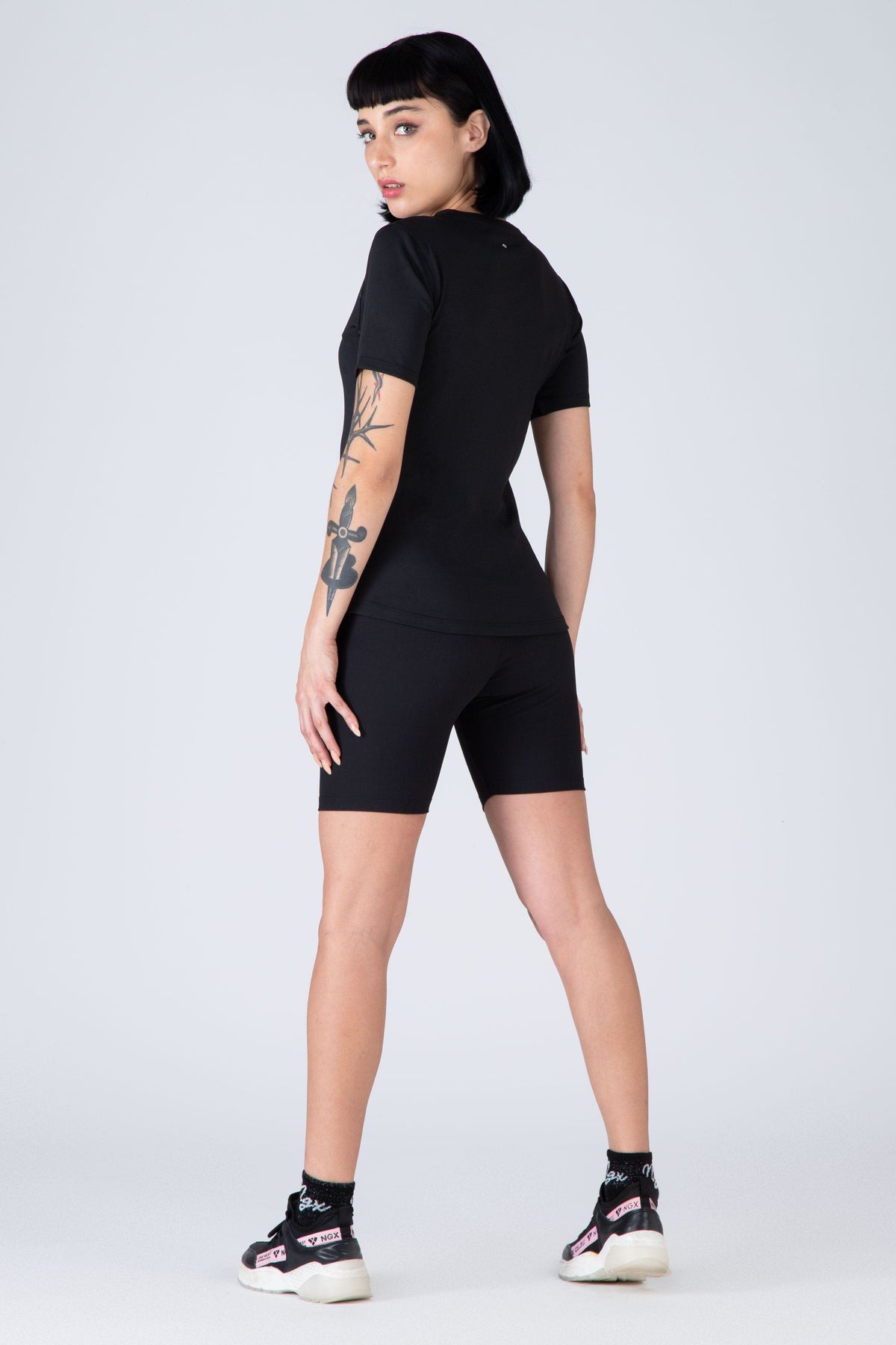 Polera M/C Task Negro NGX