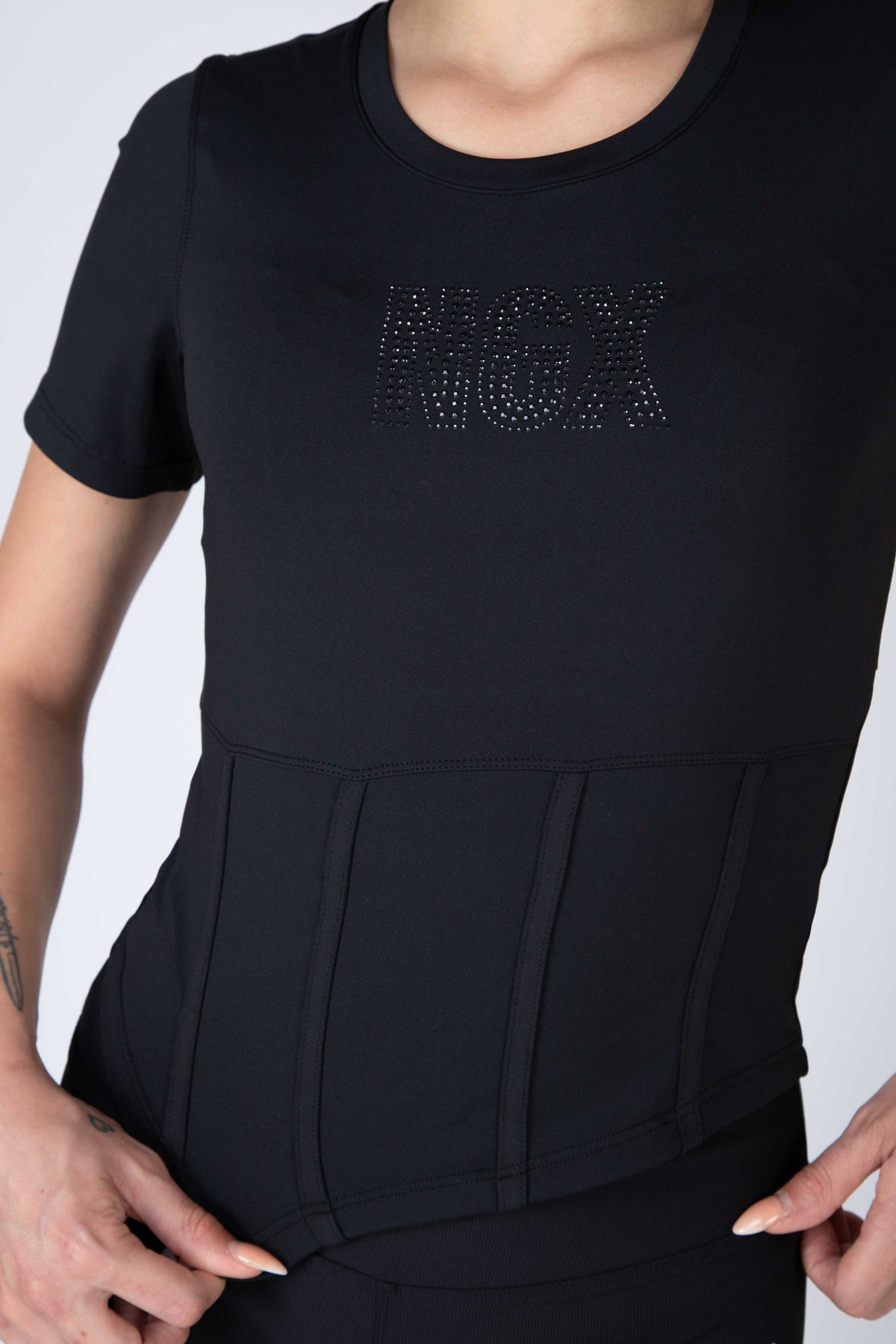 Polera M/C Elemental Negro NGX