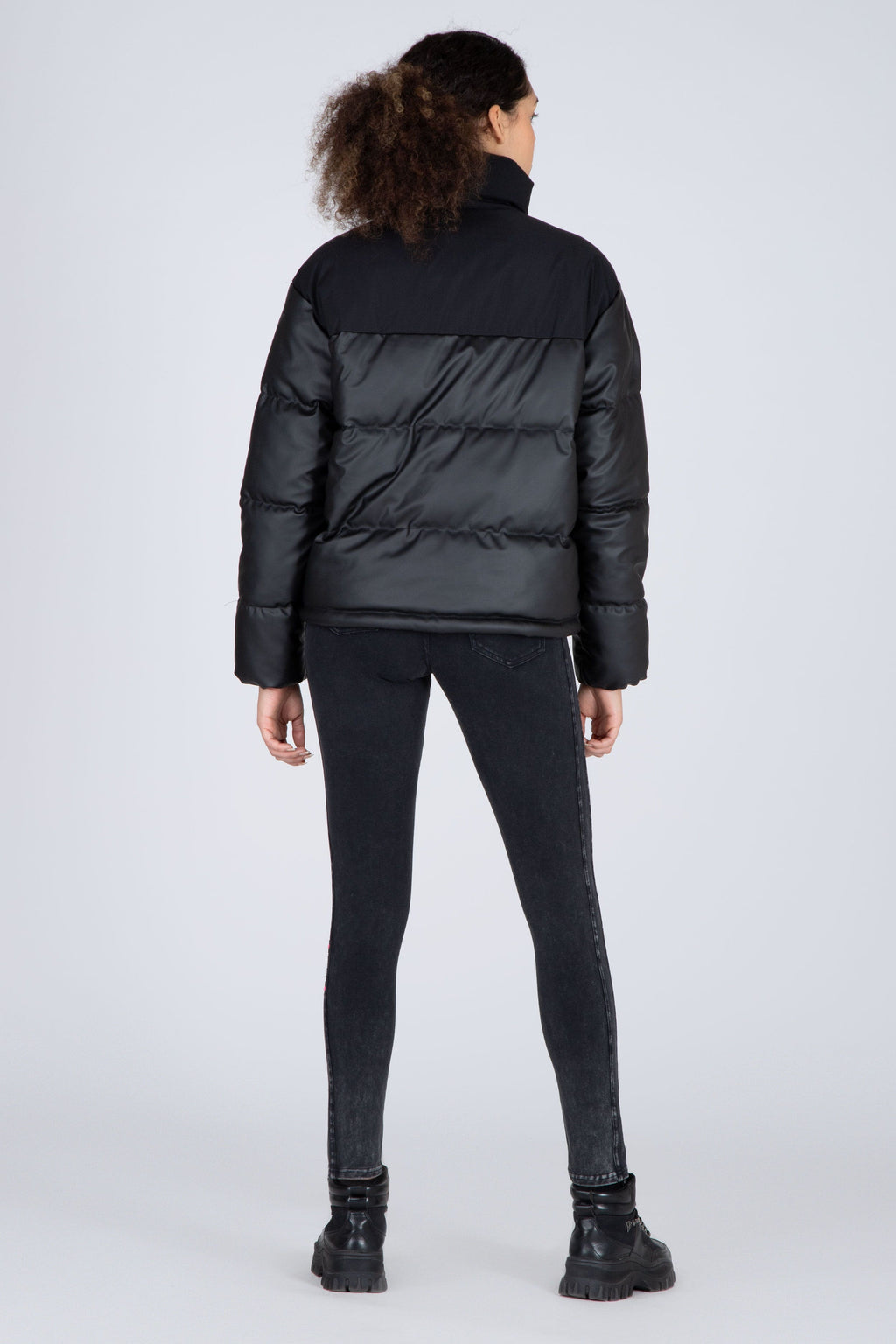 Parka Post 2 Negro NGX