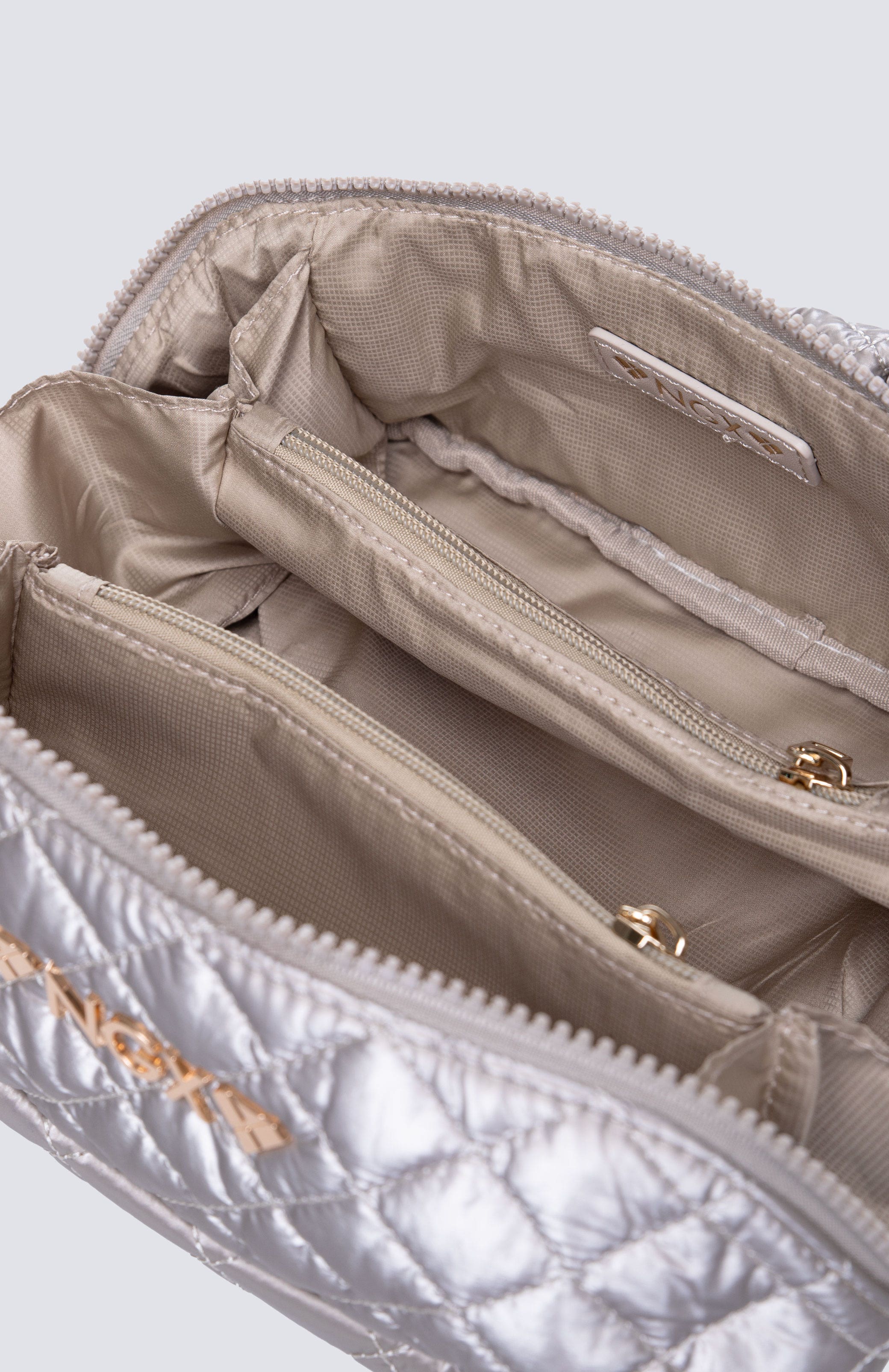 Cosmetiquero Quilted Pro2 Beige NGX